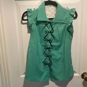 Womens x-small sleeveless top